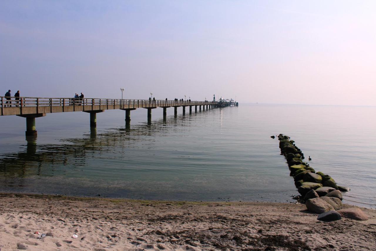 Ferienwohnungen Im Haus Strandburg Grömitz Exterior foto