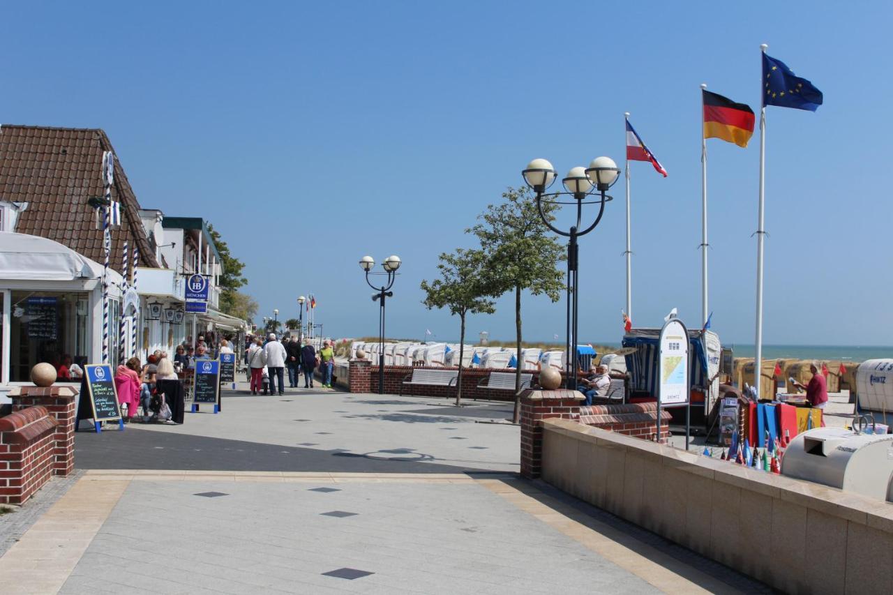 Ferienwohnungen Im Haus Strandburg Grömitz Exterior foto