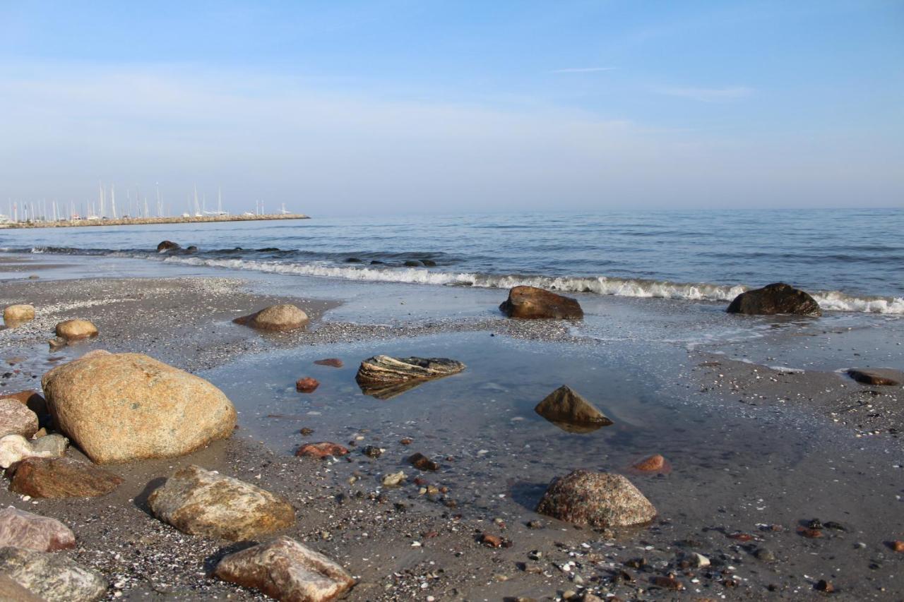 Ferienwohnungen Im Haus Strandburg Grömitz Exterior foto