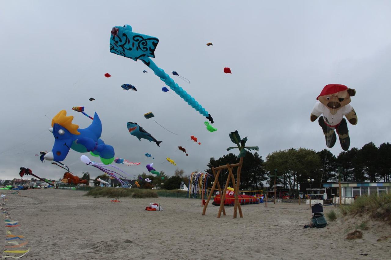 Ferienwohnungen Im Haus Strandburg Grömitz Exterior foto